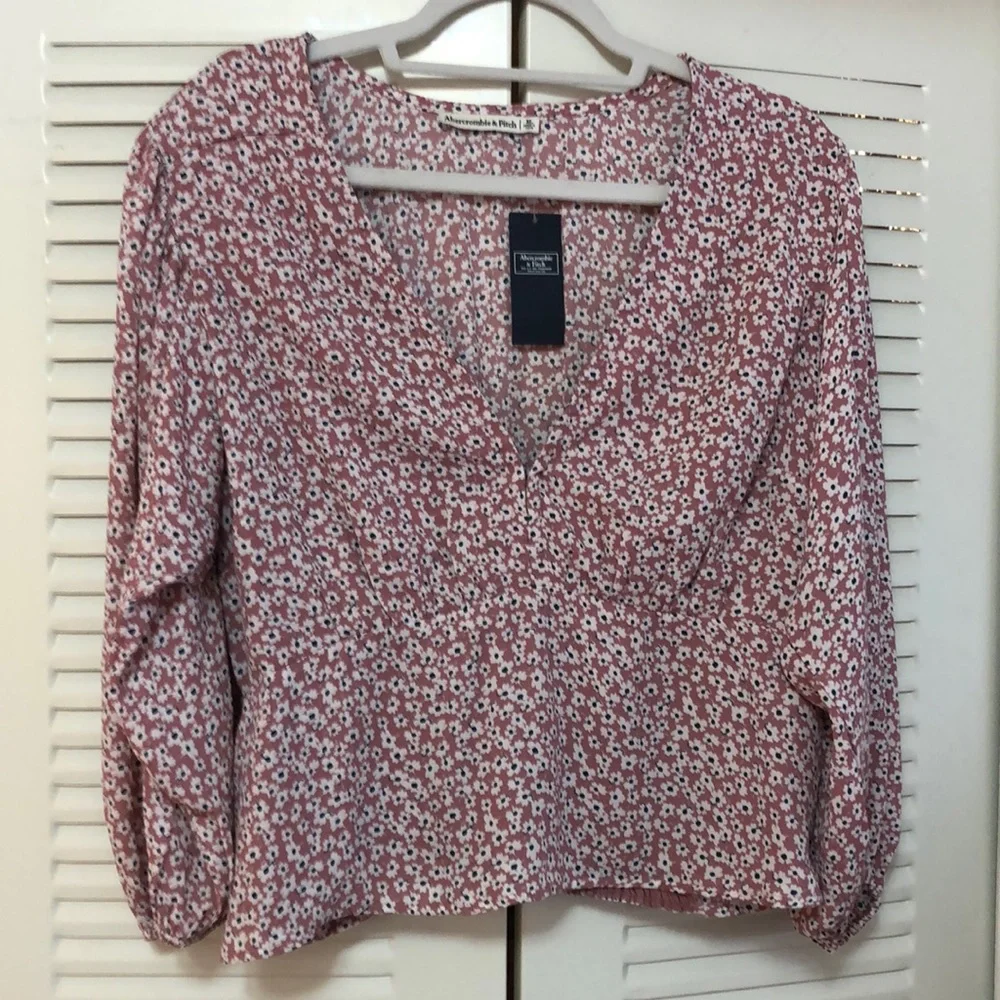 Abercrombie Ditzy Floral Top - Picture 1 of 5